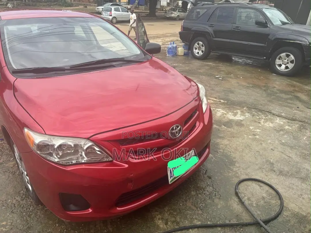 Toyota Corolla 2012 Red