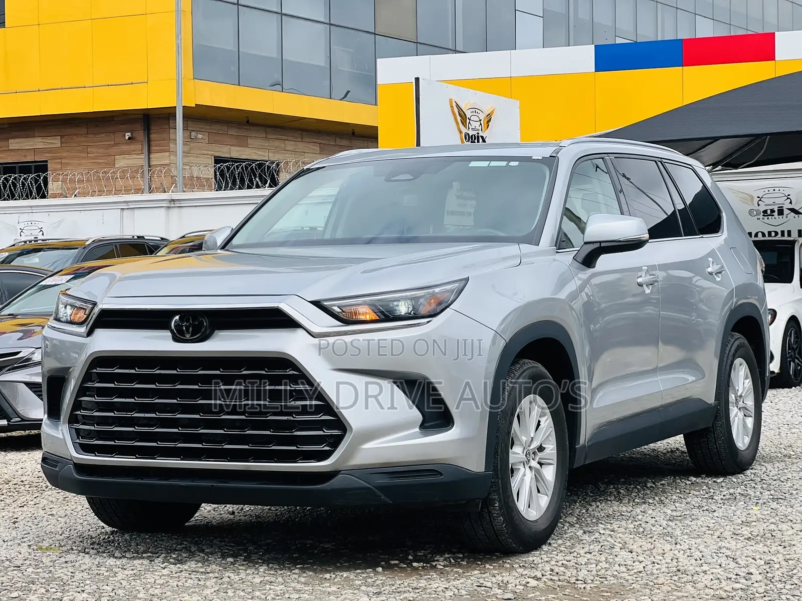 Toyota Grand Highlander XLE 2025 Gray