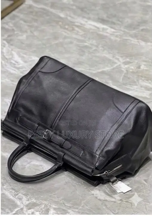 Pure Quality Leather Traveling Duffel Bag