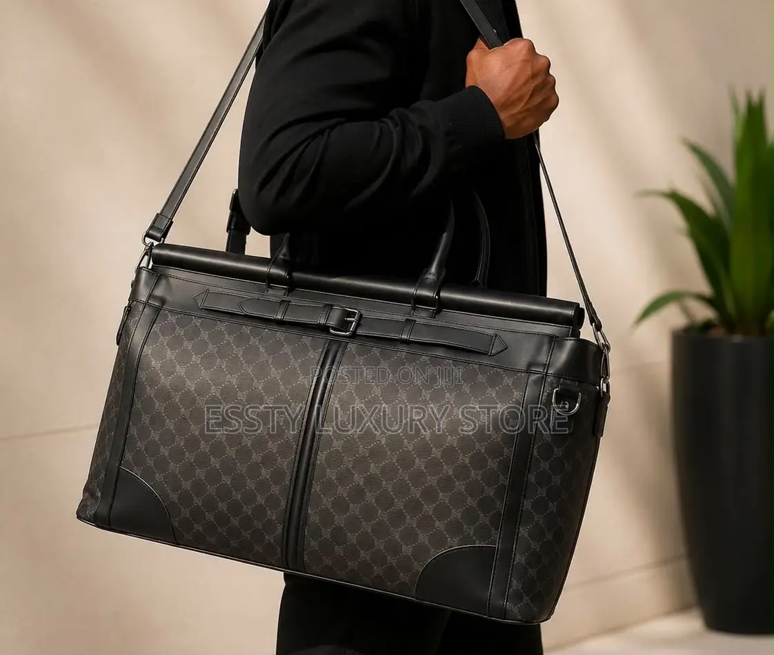 Pure Quality Leather Traveling Duffel Bag