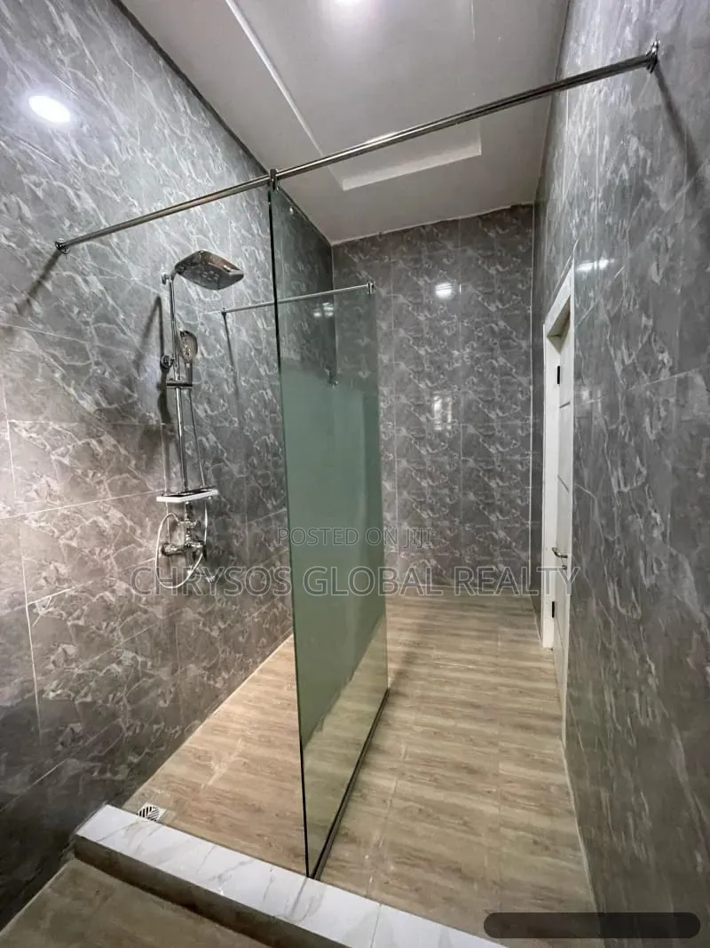 4bdrm Duplex in Kolapo Ishola Gra for rent