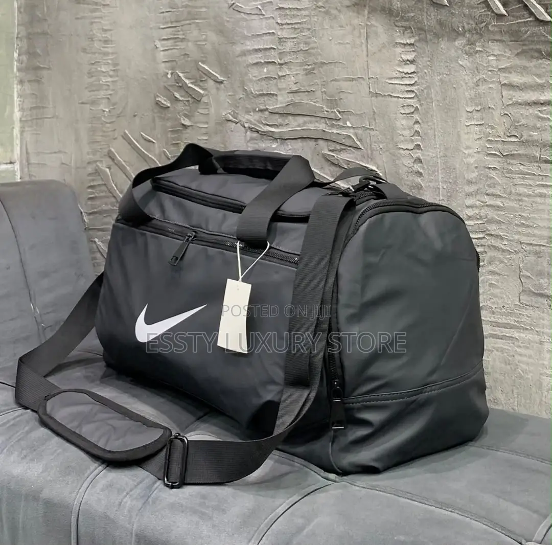 High-Quality Luxury Duffel Bag (Waterproof)
