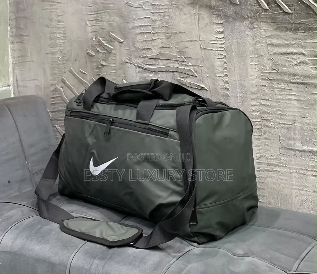 High-Quality Luxury Duffel Bag (Waterproof)