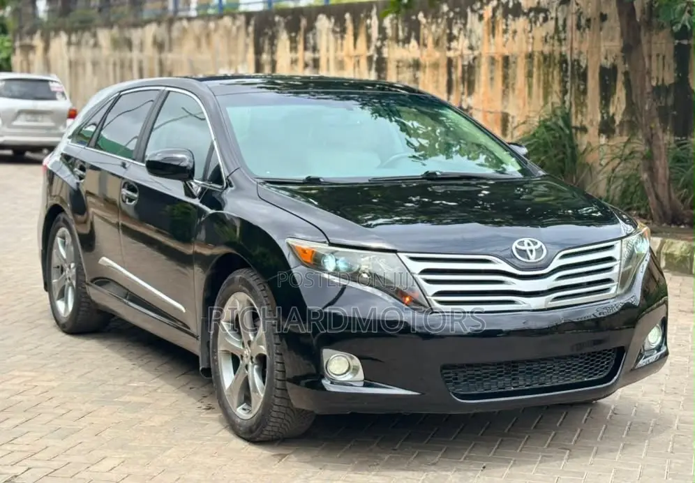 Toyota Venza V6 AWD 2011 Black