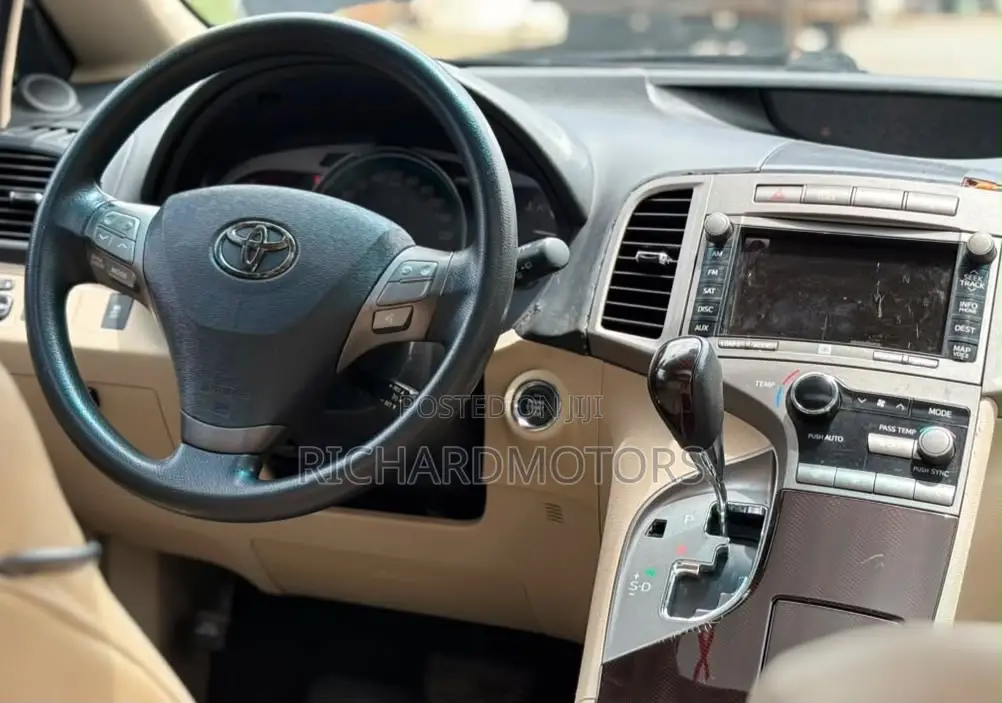 Toyota Venza V6 AWD 2011 Black
