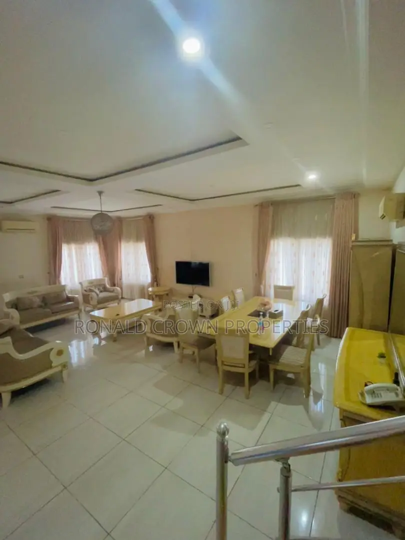 5bdrm Duplex in Osapa london for rent