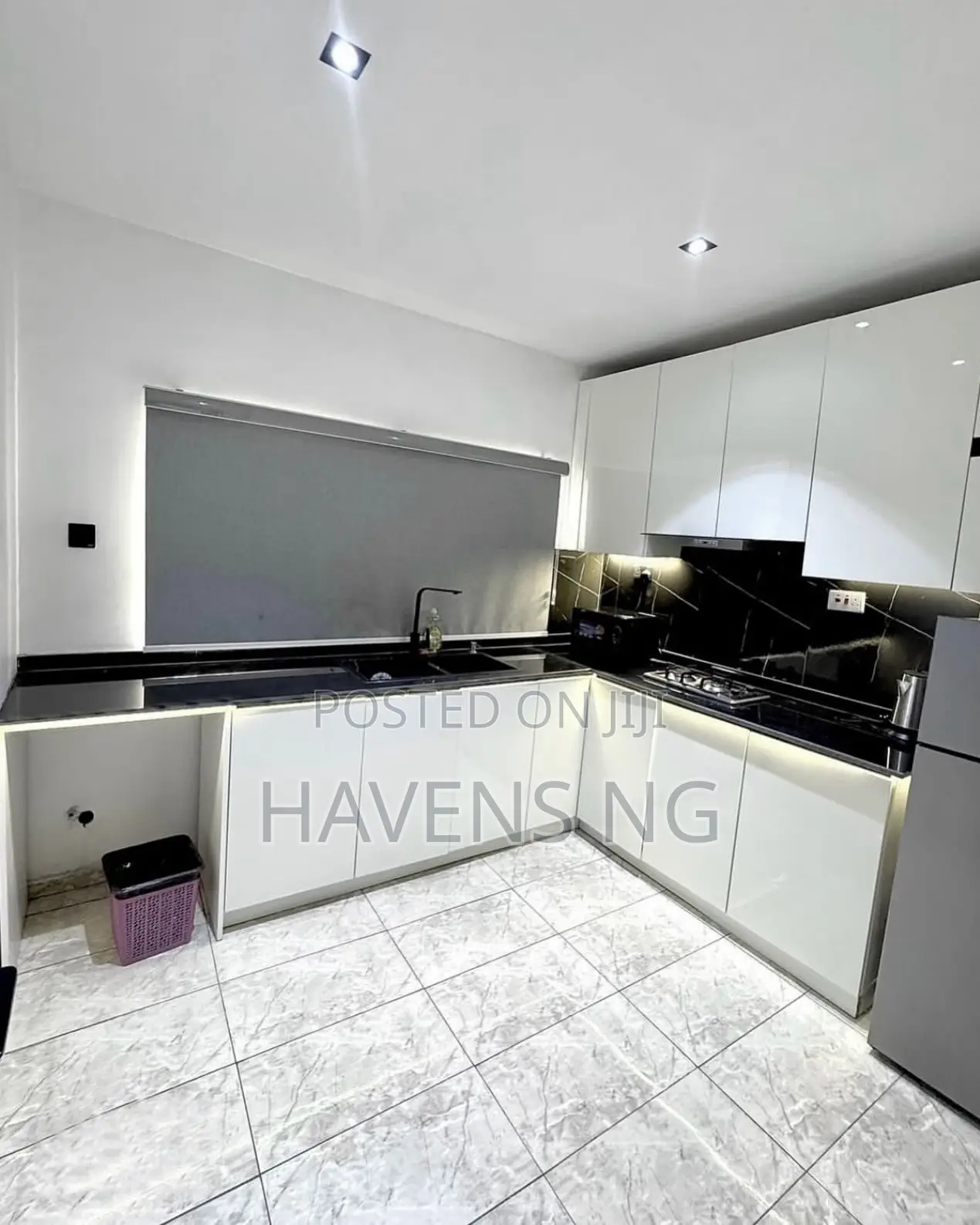 Cozy 1-Bedroom Apartment for Short Let