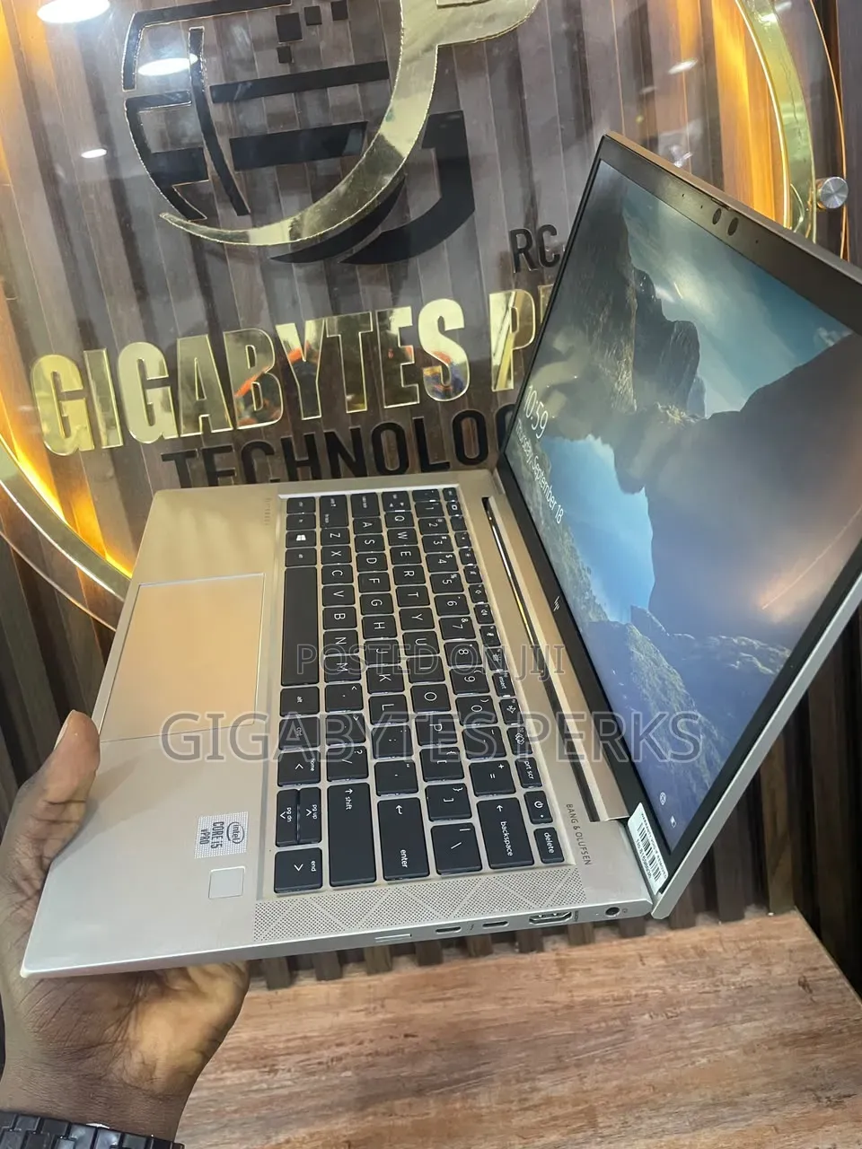 Laptop HP EliteBook 830 G7 8GB Intel Core i5 SSD 256GB