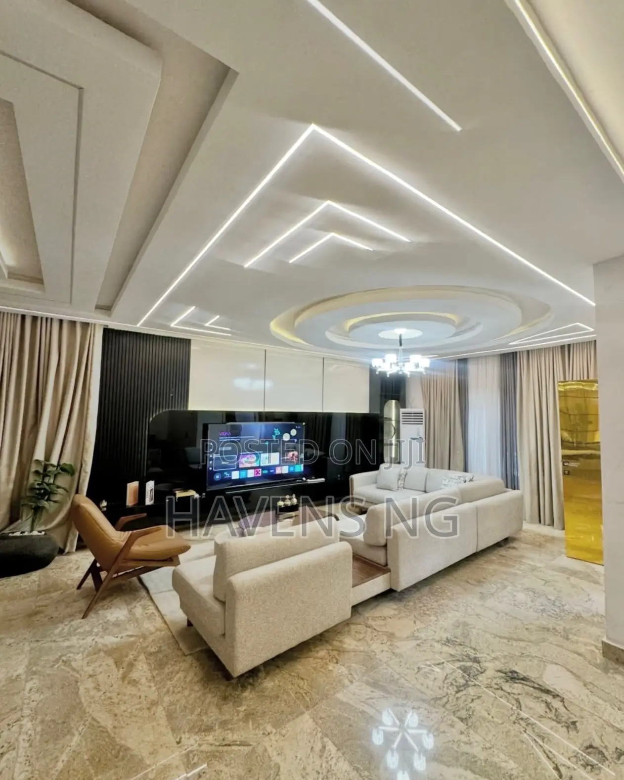 Beautiful 4-Bedroom Apartment for Short Let