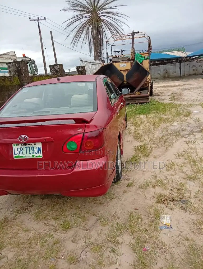 Toyota Corolla S 2004 Red