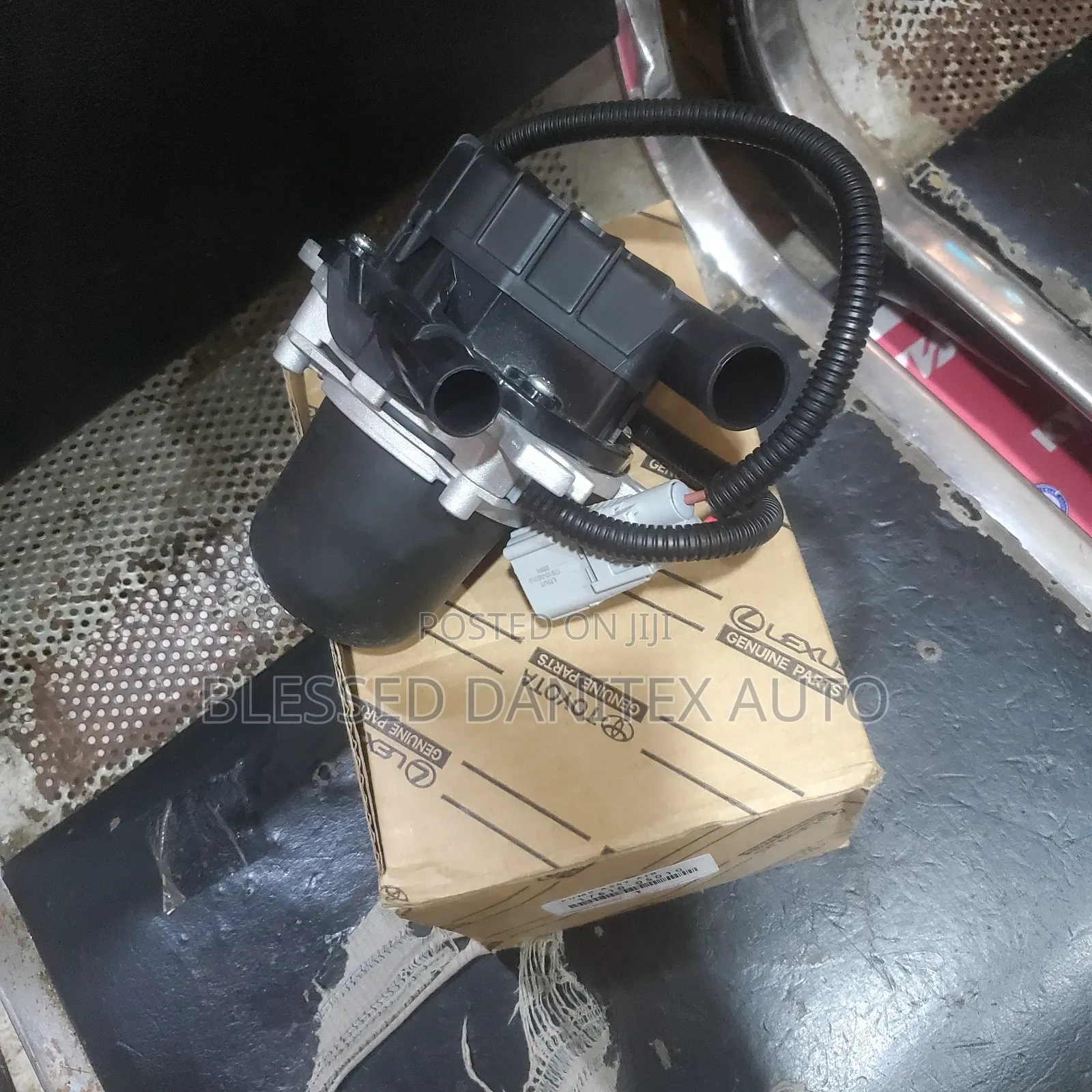 Air Pump of Lexus Sequoia,Lx570 and Gx460 2010 to 2018