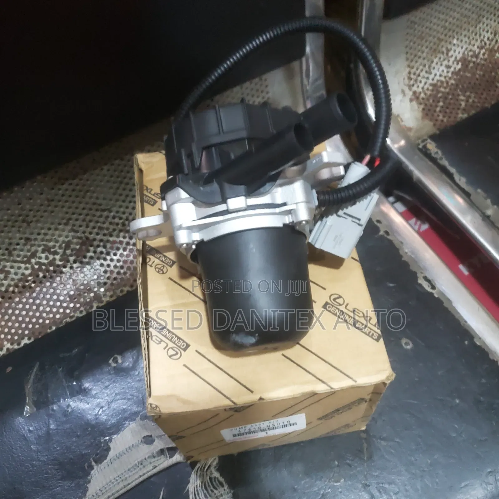 Air Pump of Lexus Sequoia,Lx570 and Gx460 2010 to 2018