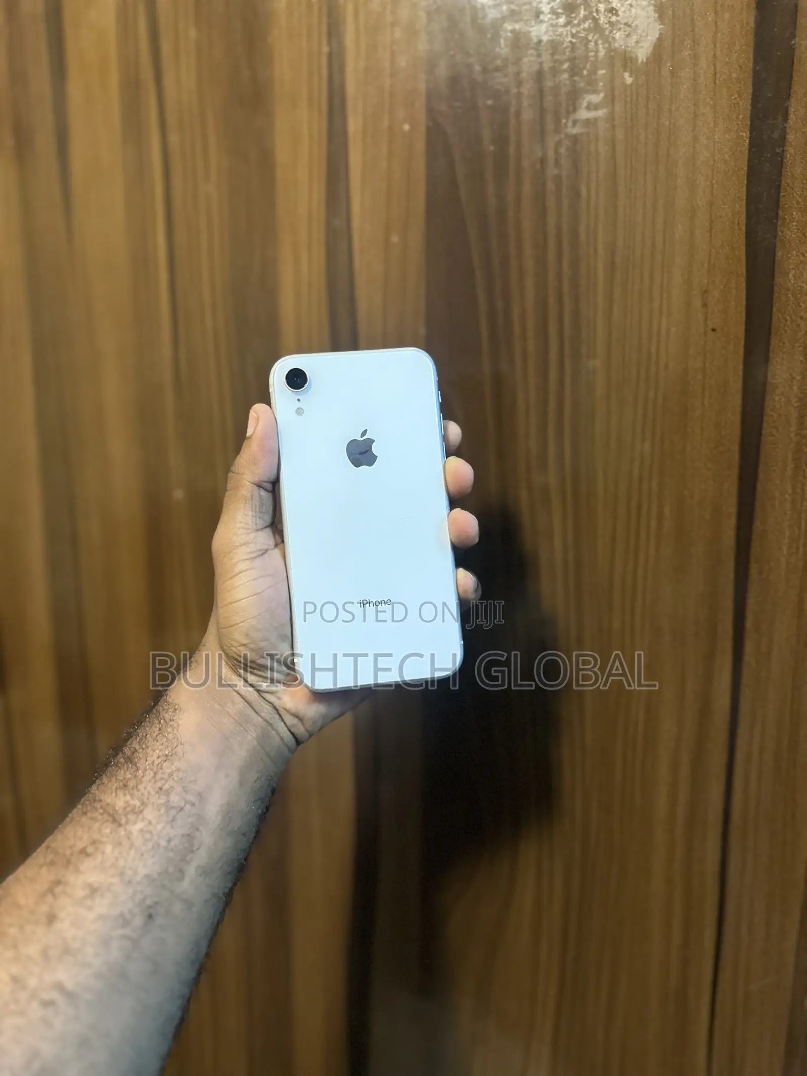 Apple iPhone XR 64 GB White