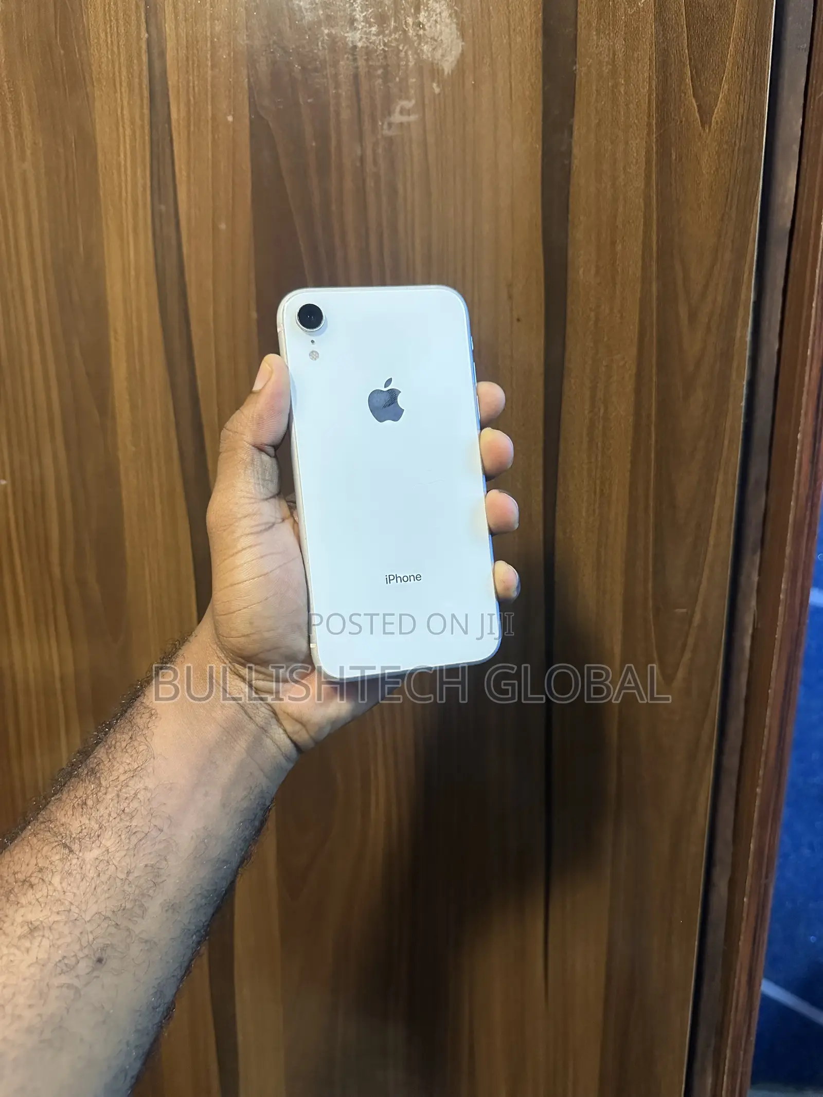 Apple iPhone XR 64 GB White