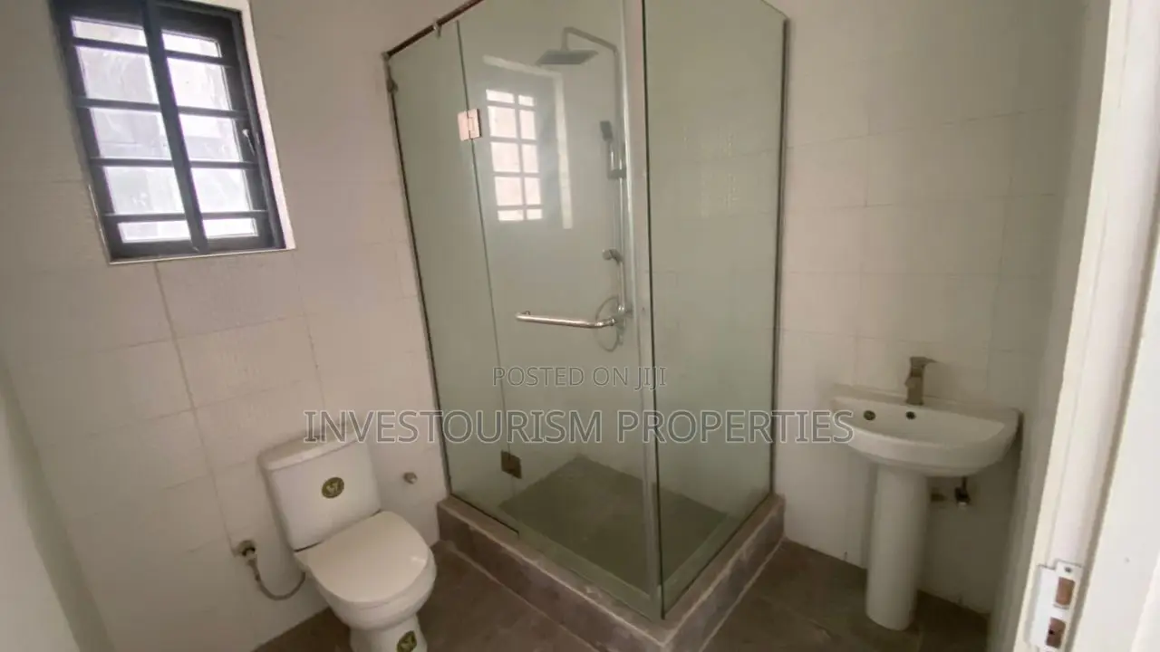 5bdrm Duplex in Lekki Palm City, Ado / Ajah for sale
