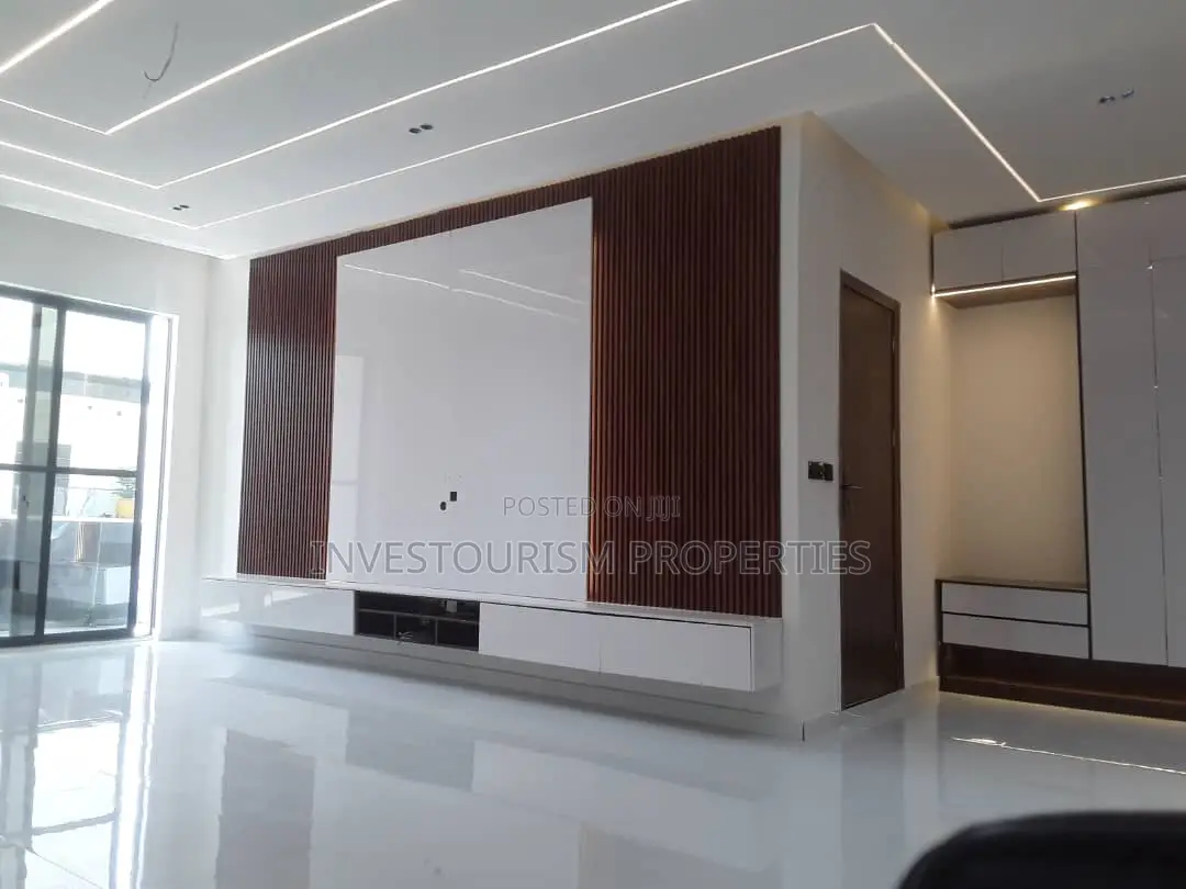 5bdrm Duplex in Lekki Palm City, Ado / Ajah for sale