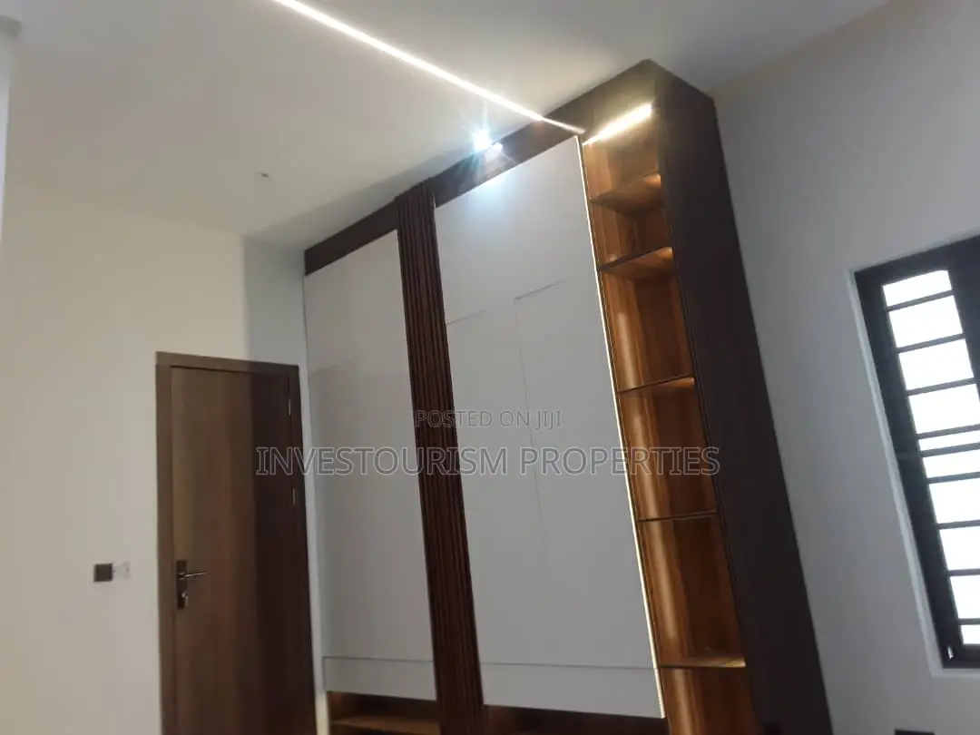 5bdrm Duplex in Lekki Palm City, Ado / Ajah for sale