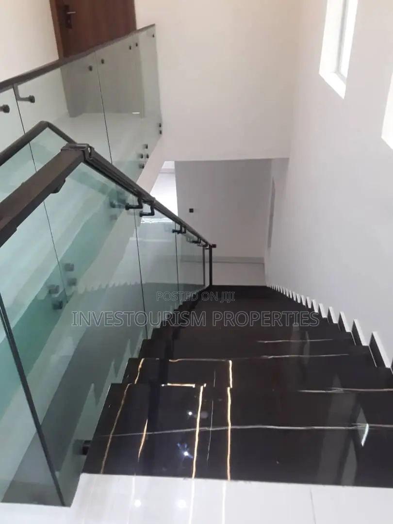 5bdrm Duplex in Lekki Palm City, Ado / Ajah for sale