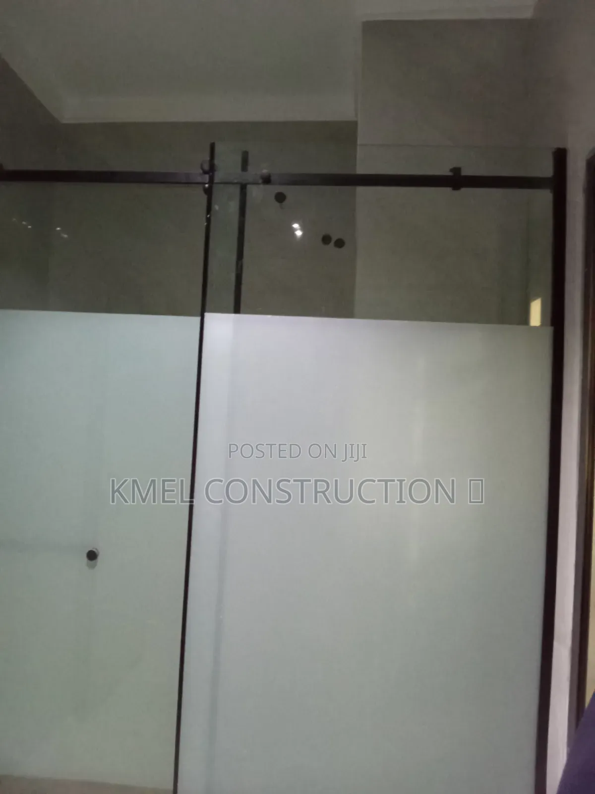 Deluxe Bathroom Shower Screen.
