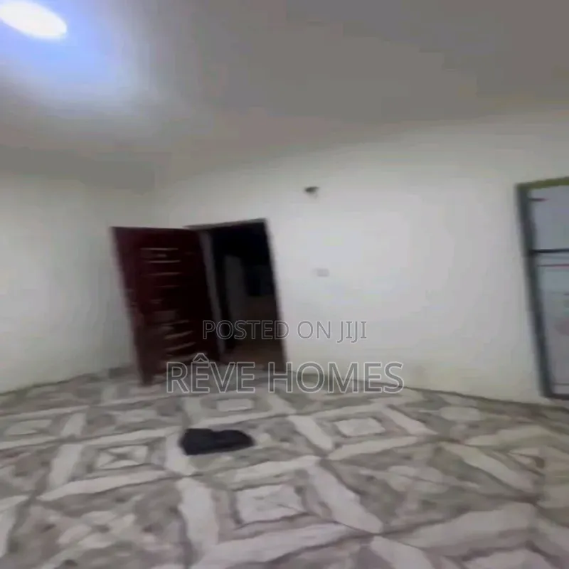 Studio Apartment in Shomolu / Shomolu for rent