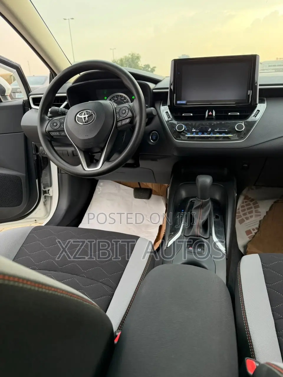 New Toyota Corolla SE 2026 White