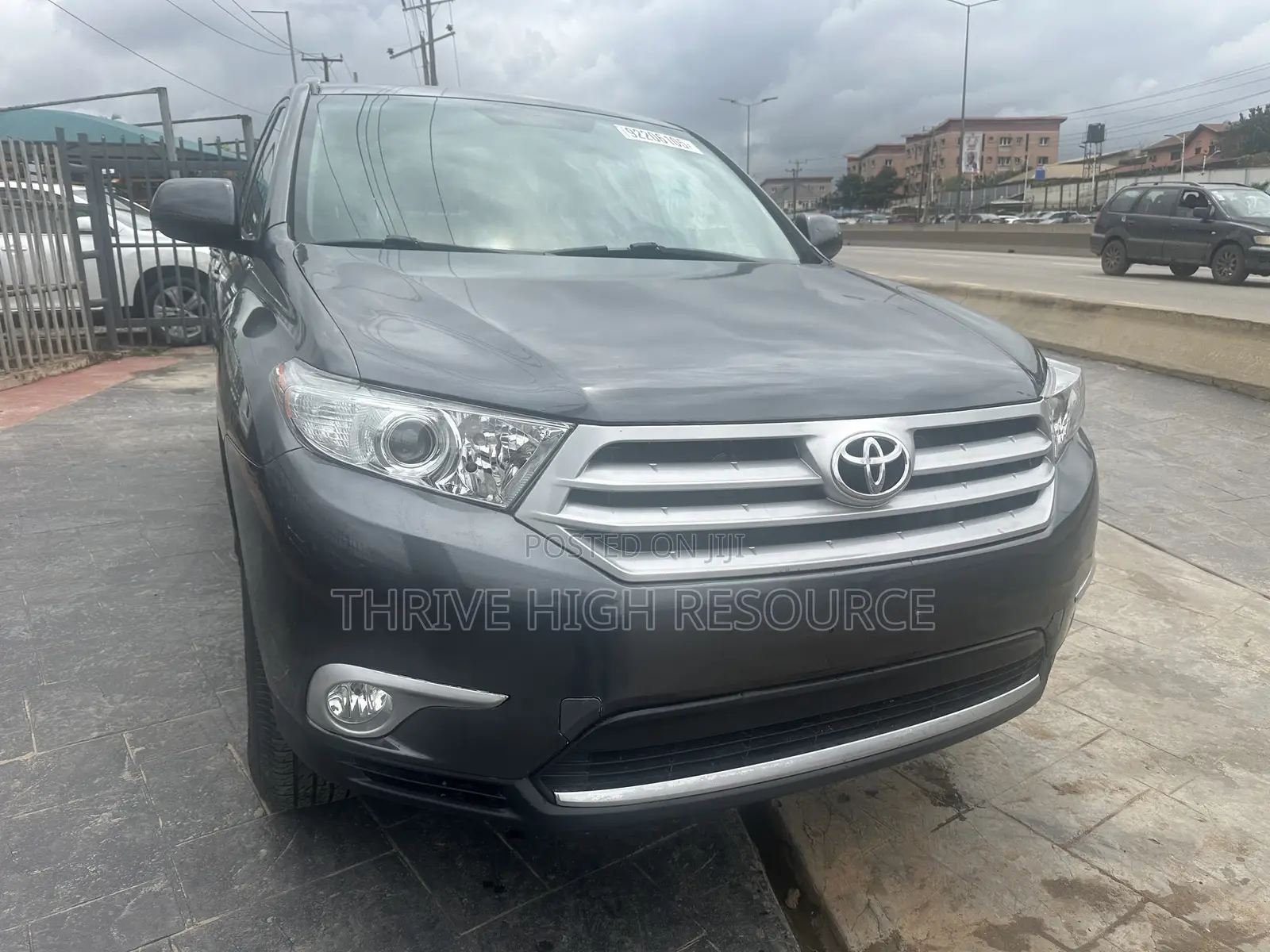 Toyota Highlander SE 2011 Gray