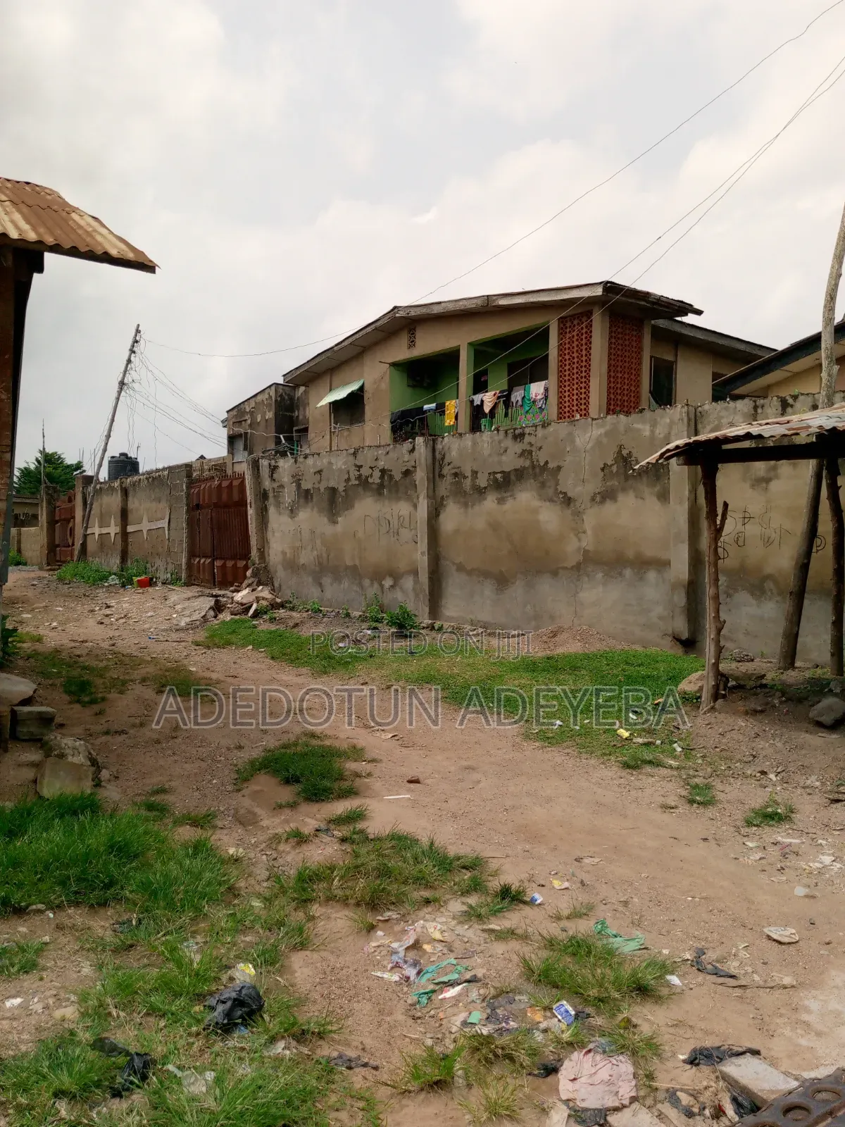 3bdrm Block of Flats in Trinicon Properties, Akobo for sale