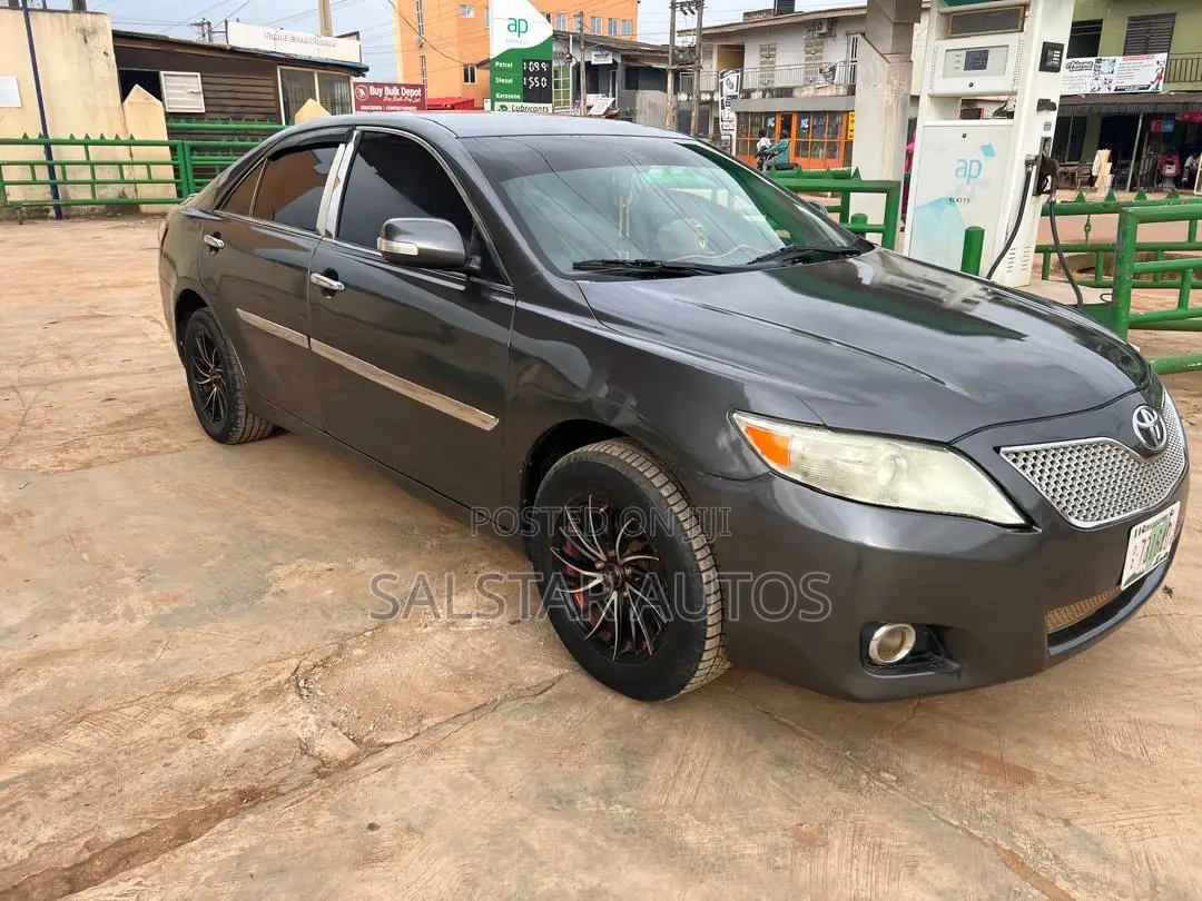 Toyota Camry LE 4dr Sedan (2.4L 4cyl 5A) 2008 Gray