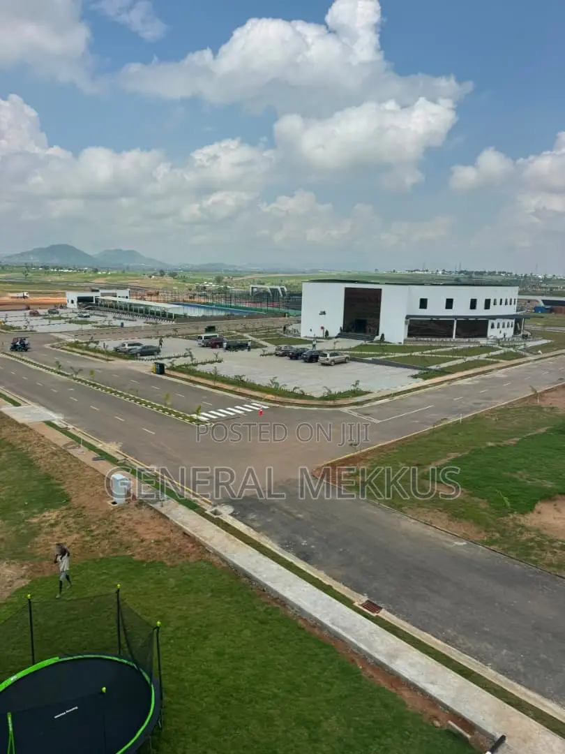 Mshel Hutu Exclusive Phase 1