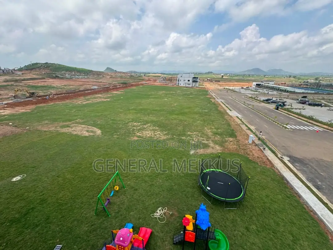 Mshel Hutu Exclusive Phase 1