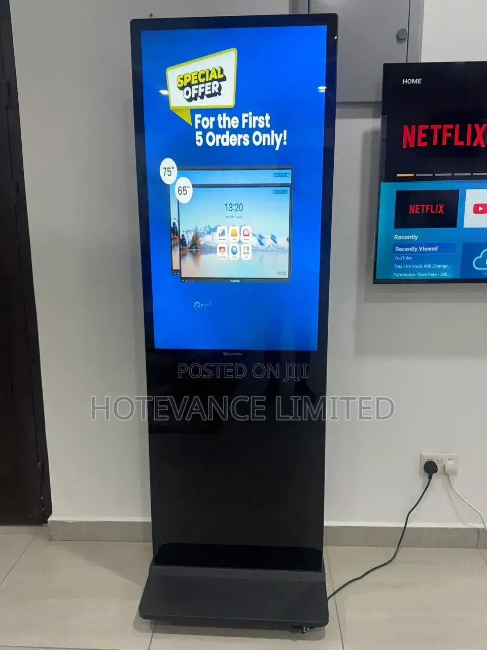 43 Inch Floor Standing Digital Signage Advertising Display Android