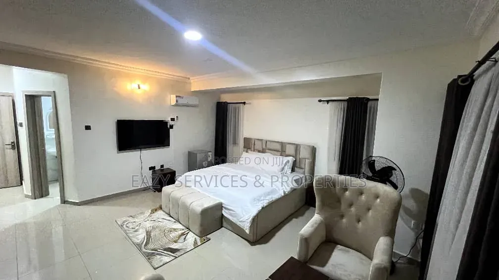 Furnished 4bdrm Apartment for rent