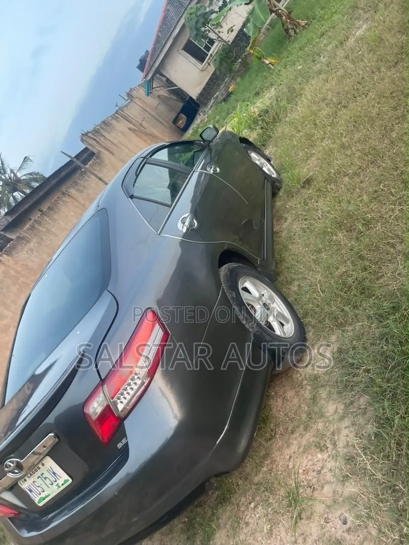 Toyota Camry SE 4dr Sedan (2.4L 4cyl 5A) 2008 Gray