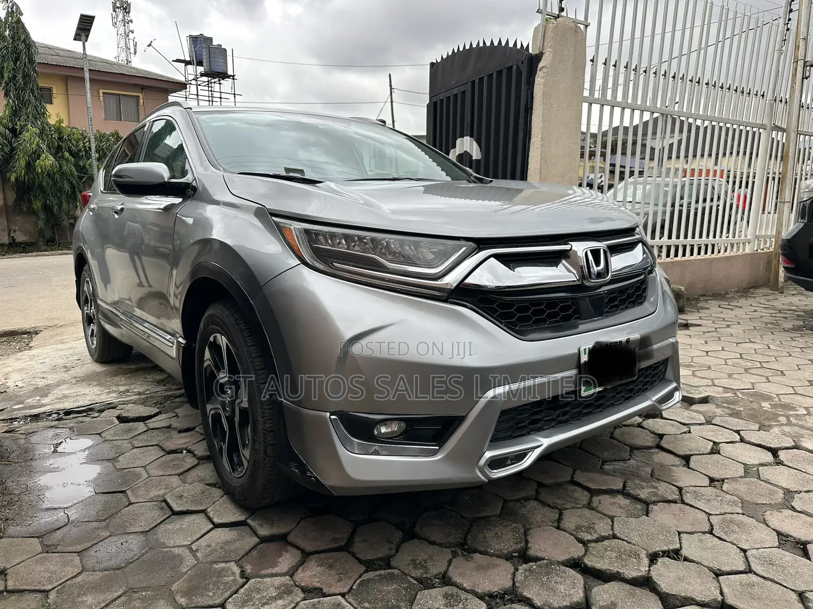 Honda CR-V Touring AWD 2018 Gray