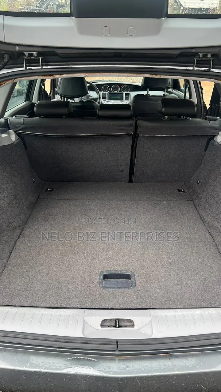 Nissan Primera 2005 Gray