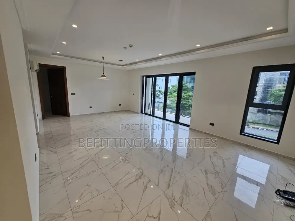 2bdrm Apartment in Banana Island for rent