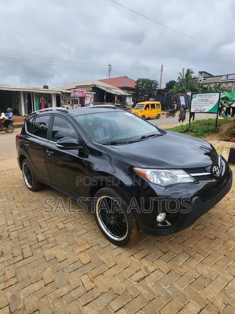 Toyota RAV4 XLE 4dr SUV AWD (2.5L 4cyl 6A) 2015 Black