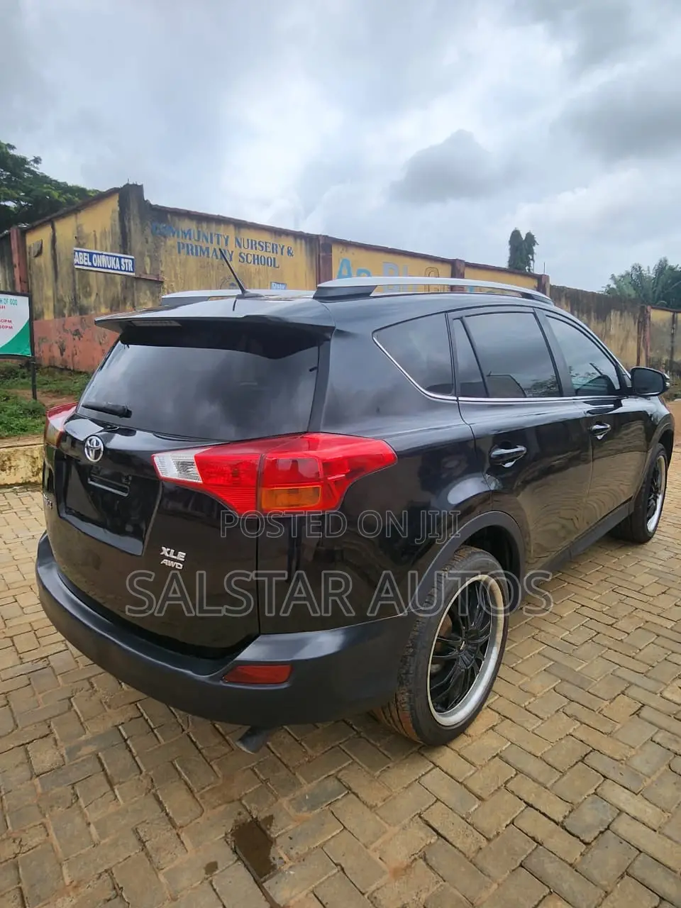 Toyota RAV4 XLE 4dr SUV AWD (2.5L 4cyl 6A) 2015 Black