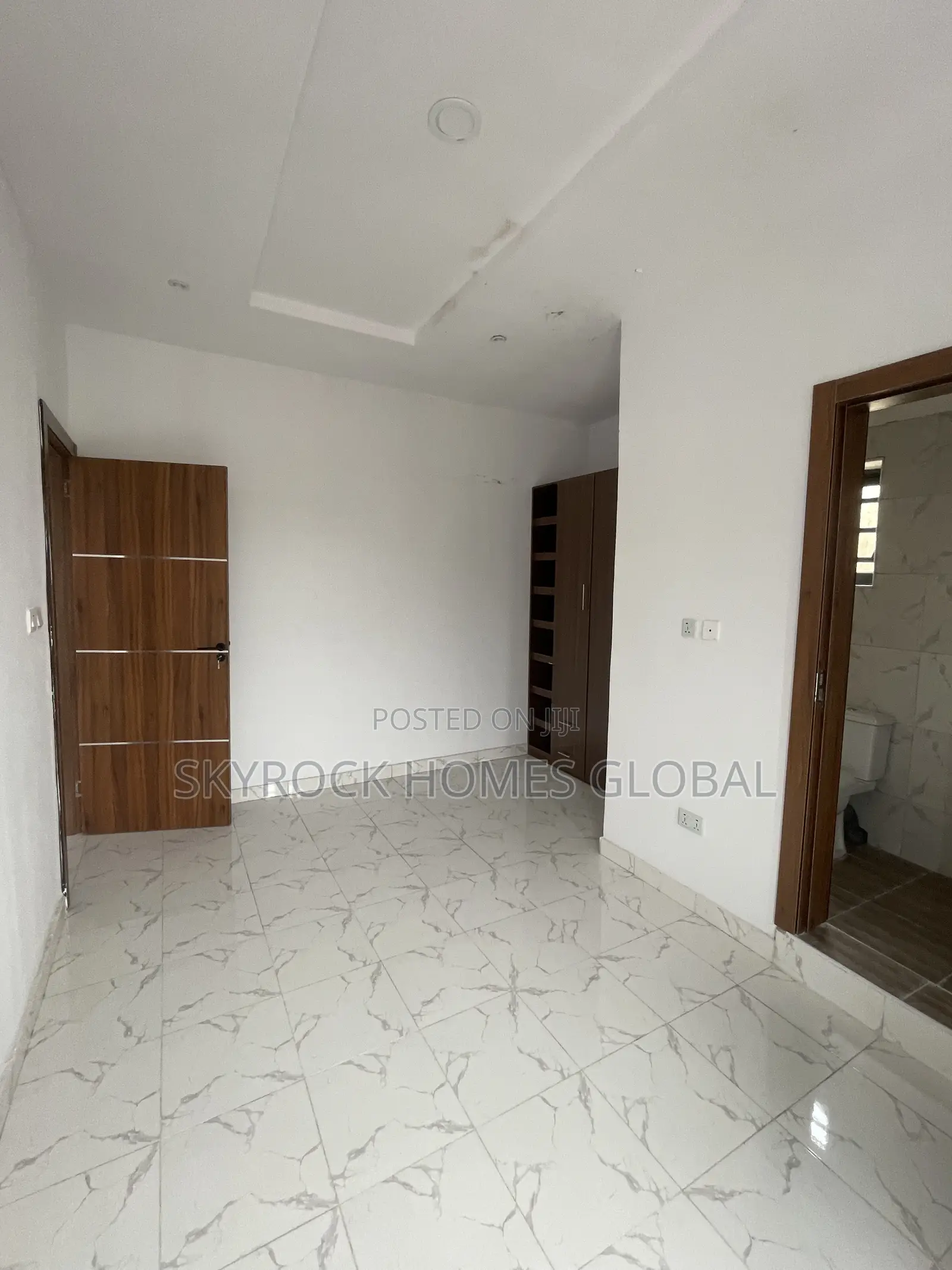 3bdrm Duplex in Off Lekki-Epe Expressway for sale