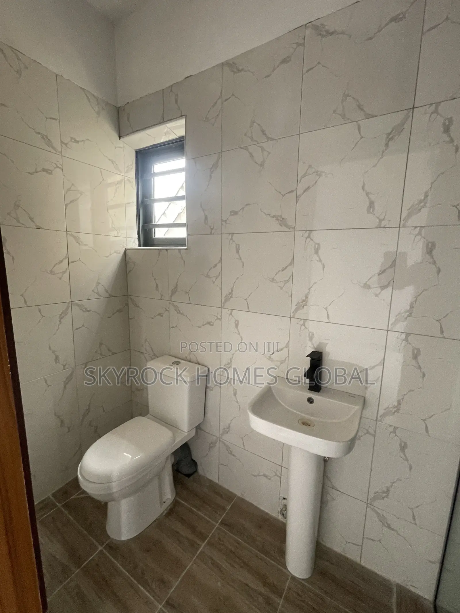 3bdrm Duplex in Off Lekki-Epe Expressway for sale