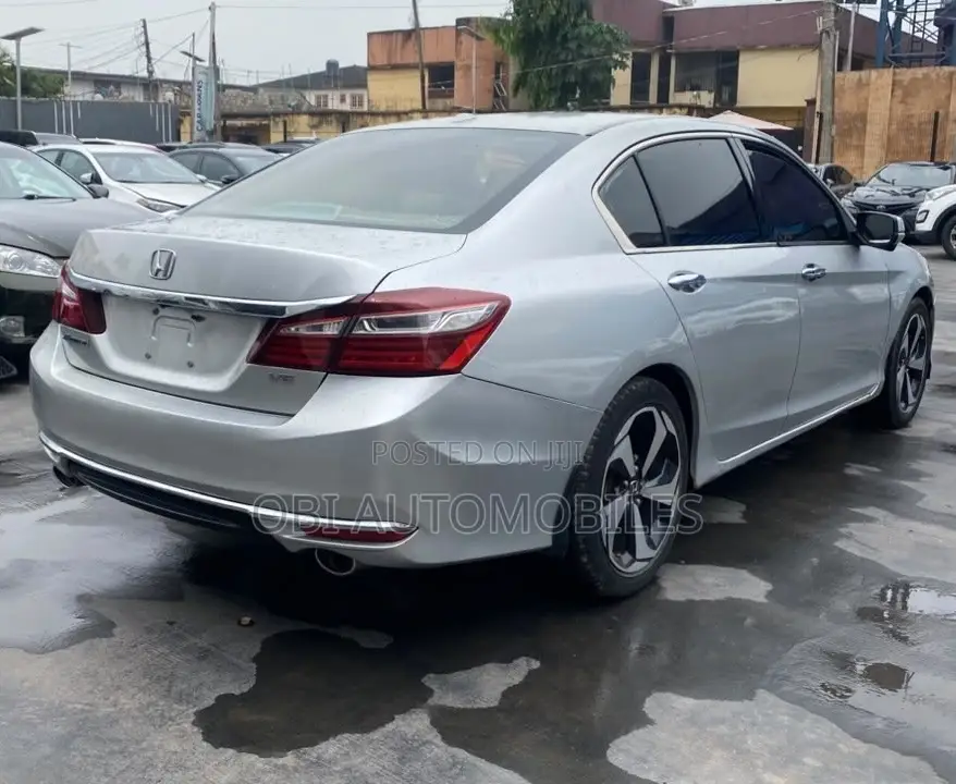 Honda Accord 2013 Silver