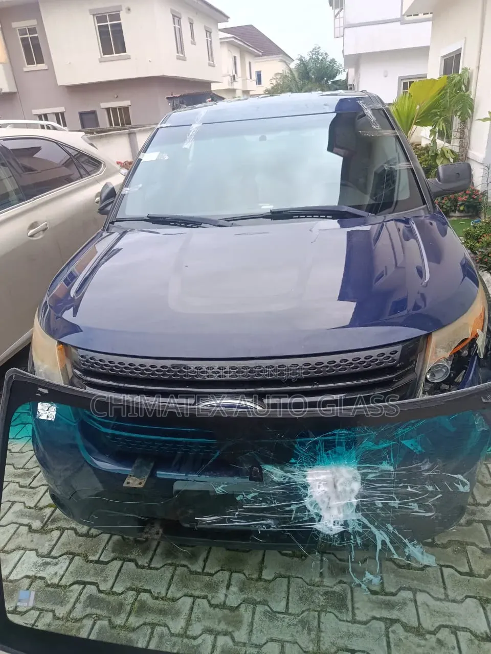 Ford Explorer 2014 Windscreen Glass Available Installed at Chimatex