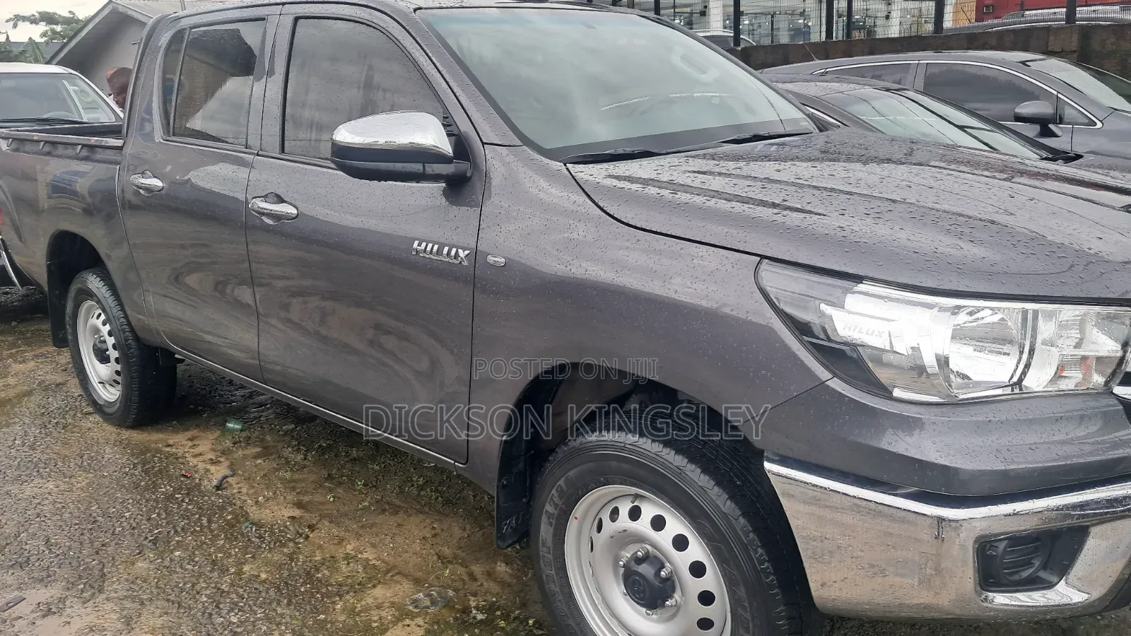Toyota Hilux 2023 Gray