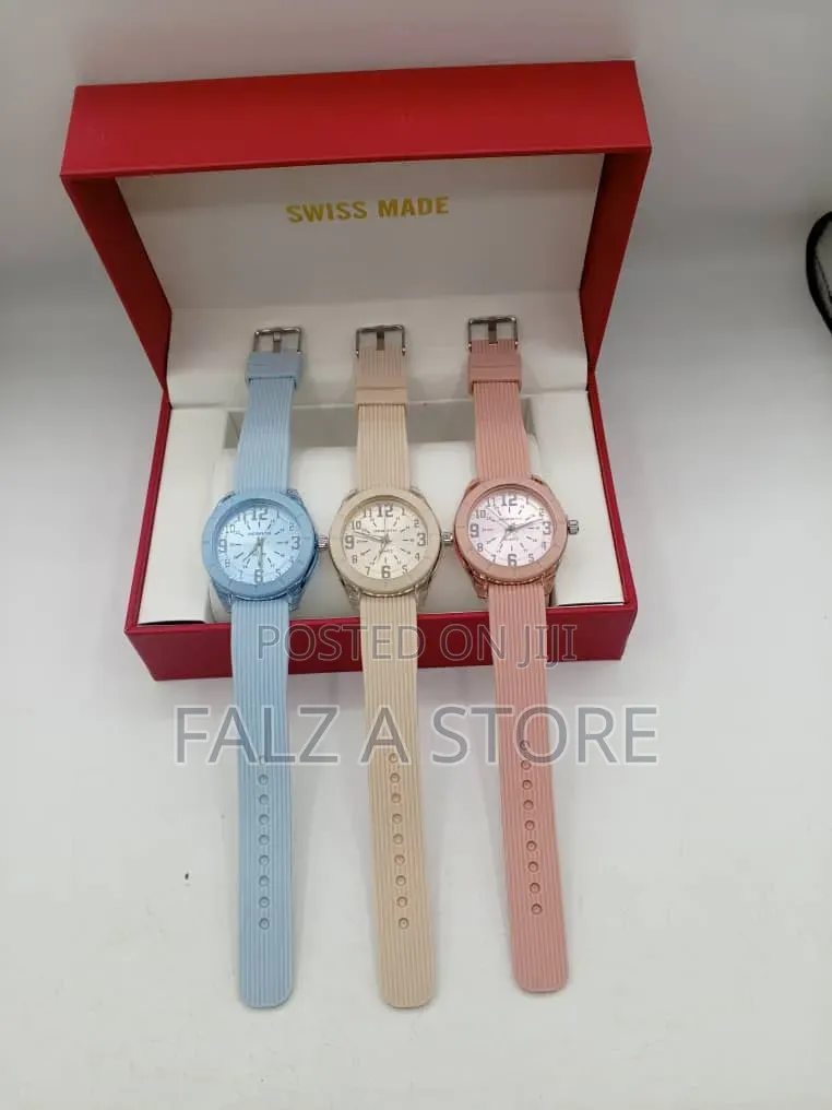 Rebirth Rubber Wristwatch Quartz Movement
