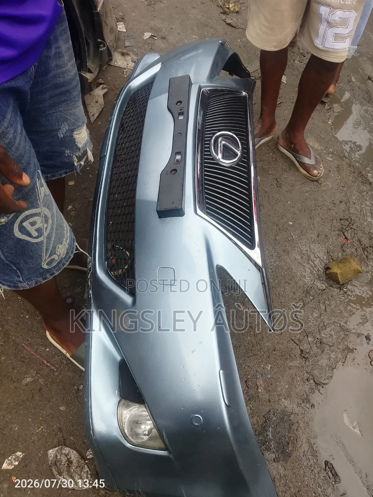 Complete Front Bumper I.S 250 2008/2010 Model