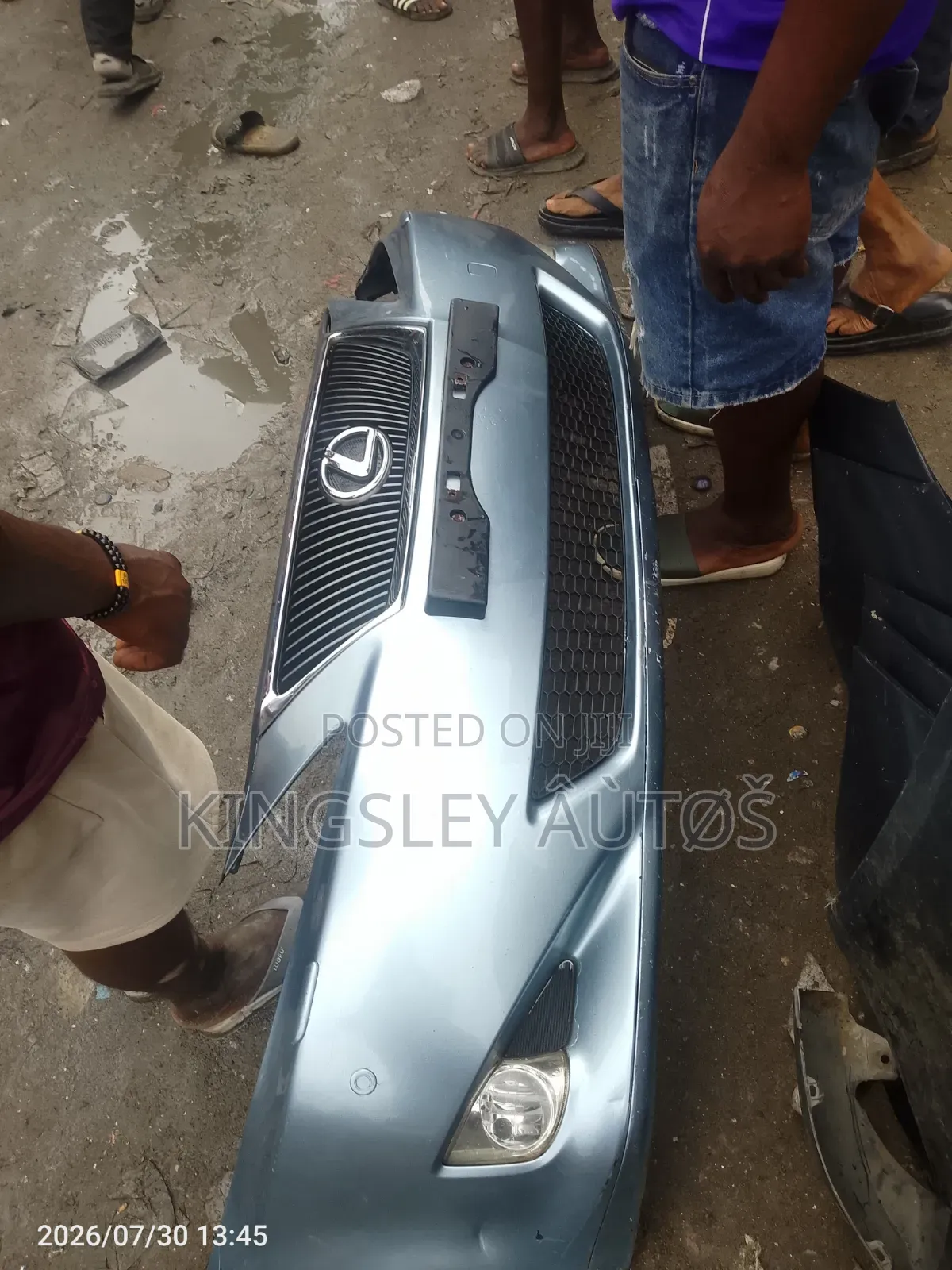 Complete Front Bumper I.S 250 2008/2010 Model