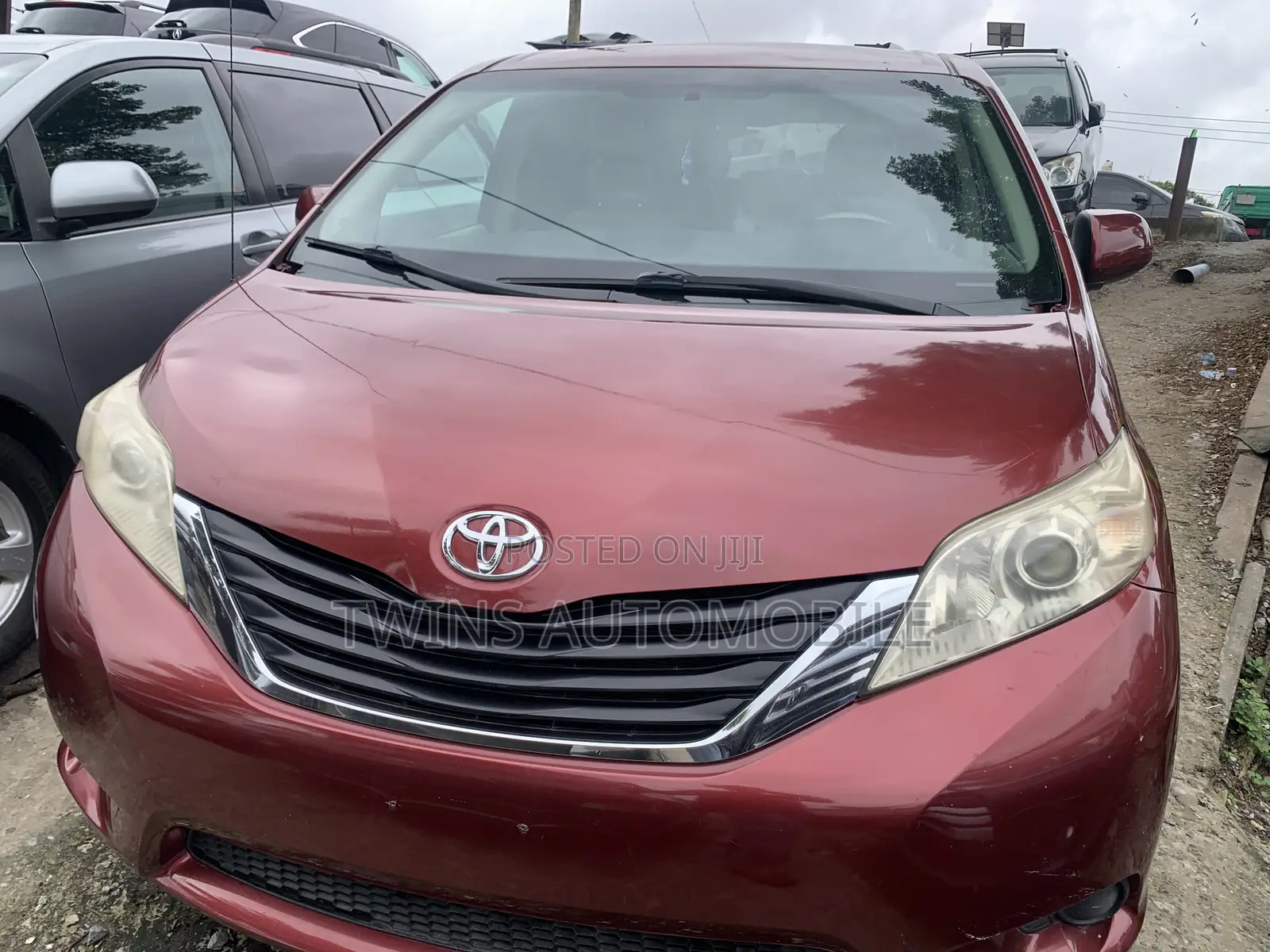 Toyota Sienna LE 7 Passenger 2011 Red