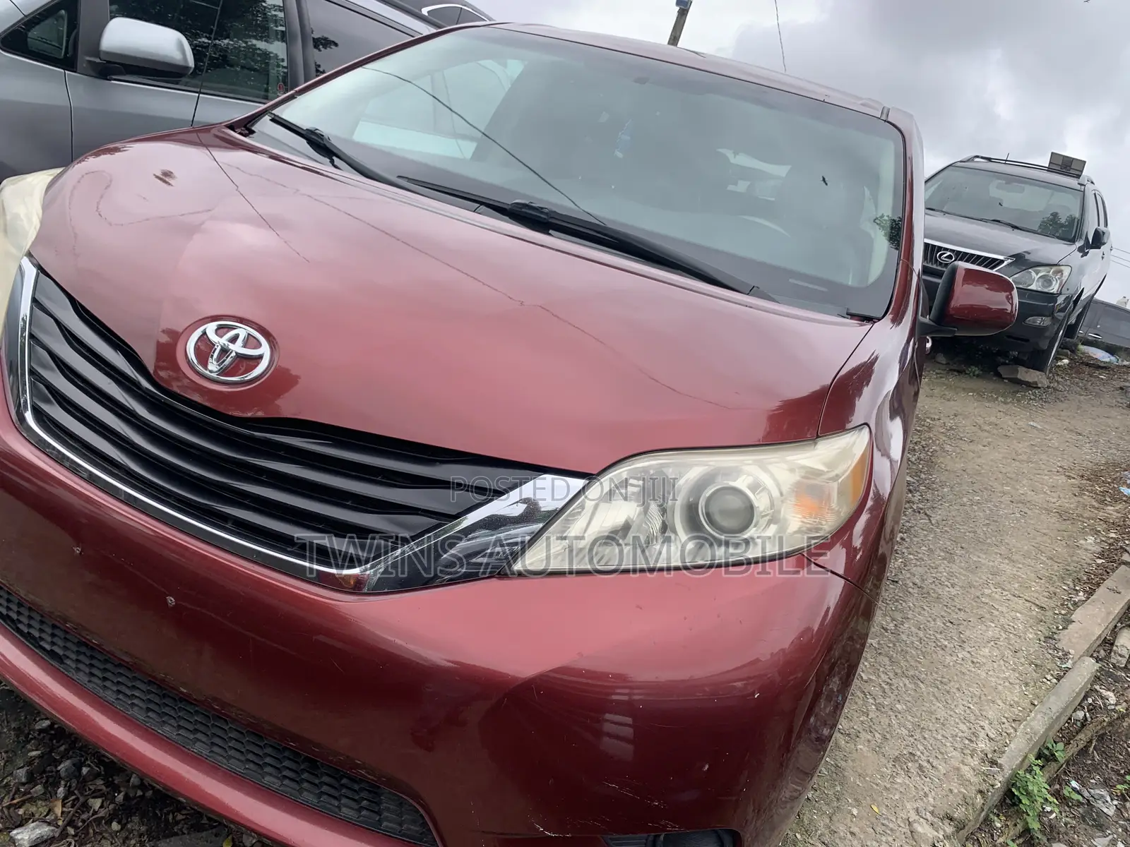 Toyota Sienna LE 7 Passenger 2011 Red