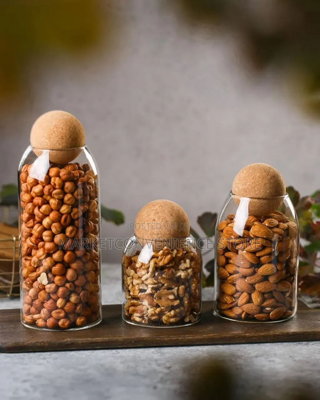 Quality Glass Jar With Airtight Ball Cover