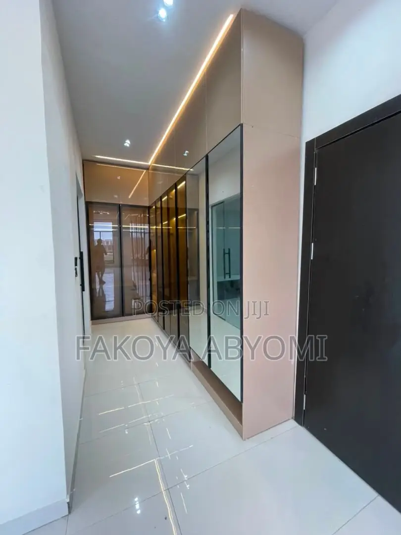 5bdrm Duplex in Ajah, Off Lekki-Epe Expressway for sale